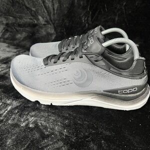 Topo Athletic Magnifly 5 Womens 9.5 Running shoes Charcoal Black Mesh Sneaker